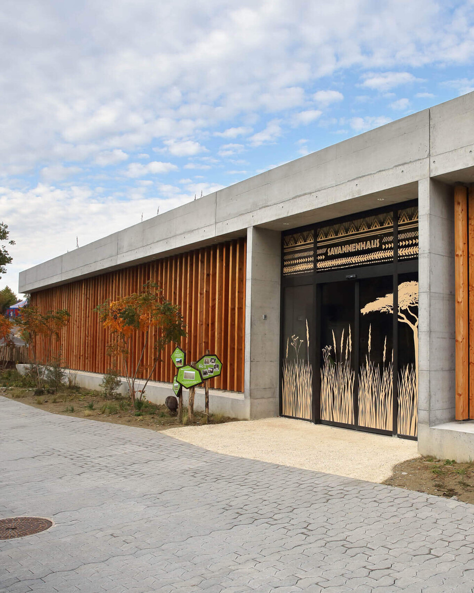 Savannenhaus Zooareal