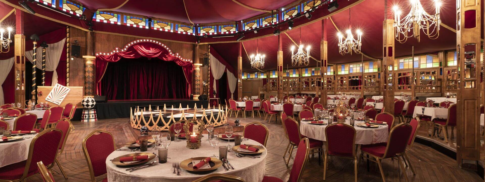 Tingel-Tangel Varieté im Spiegelzelt